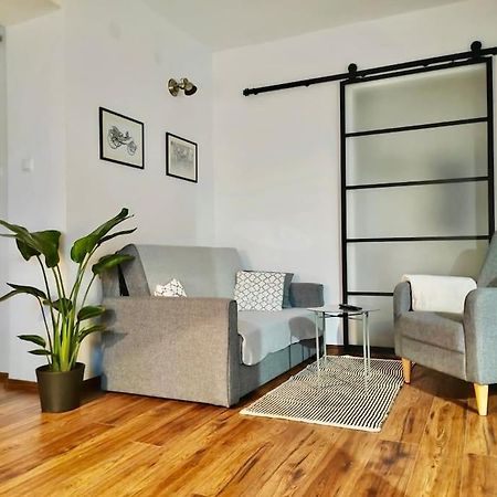 クリニツァ・ズドルイLoft W Starej Wozowniアパートメント エクステリア 写真